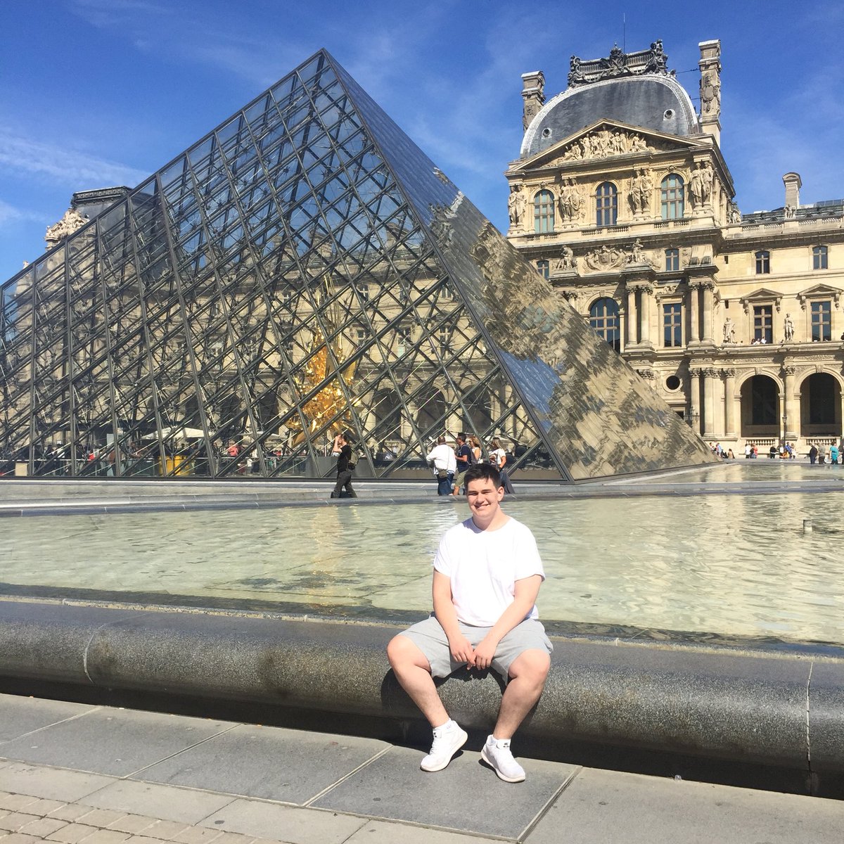 indxah's tweet photo. now this is couple goals https://t.co/BcStiPVDbs