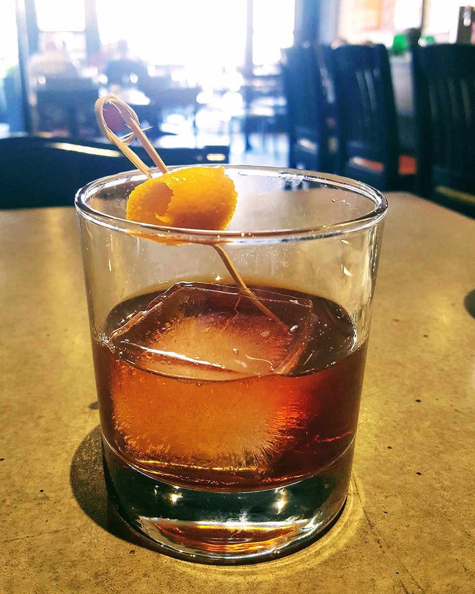 pukkatoronto's tweet photo. Cooler temperatures = bourbon! Try a classic Old Fashioned to start your evening at Pukka. #Cocktails #Drinks #torontococktail #cocktailsTO #stclairwest #midtowntoronto #foresthilltoronto #torontodining #neighbourhoodrestaurant #torontolifestyle https://t.co/0V0sW3n2ER