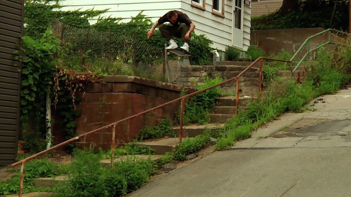 thrashermag's tweet photo. Jed charges at everything in his path, leaving Canadian concrete quaking in his wake. Full. Speed. Ahead! This part is badass.
https://t.co/enGjcuNoUq https://t.co/HDQ4fC0Qb0