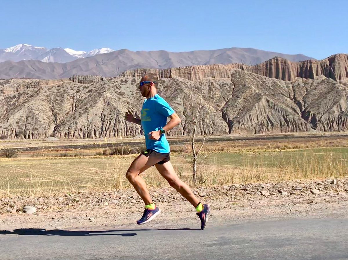 M_mastromarinoo's tweet photo. Último fondo largo en cachi a 2300 m s. n. m. previo a @bamaraton 

@skechersarg @skechersGO #skechersperformance #gomedspeed4 @GarminArg @garmin #Fenix5s @StarNutritionok @enardinfo #hidroplus #malgortrackandfield @team_castofia #mardelplata #marathon https://t.co/YhTVPaUgsC