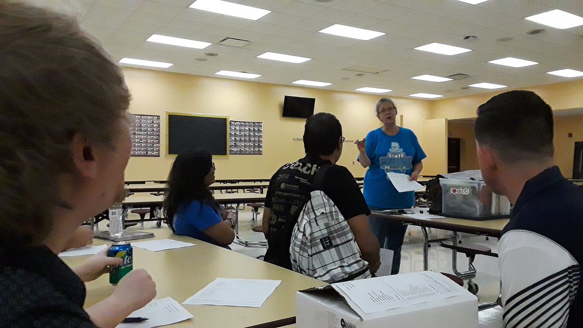 FLFTC's tweet photo. Great reception for #RoverRuckus at West Florida @FTCTeams #KickOff ! Coaches meeting underway for #ROBOTLeagueofTampa teams. New season here we come! Send us your kickoff pics from around the state tagging #FLFTC https://t.co/Ct4a5He7R3
