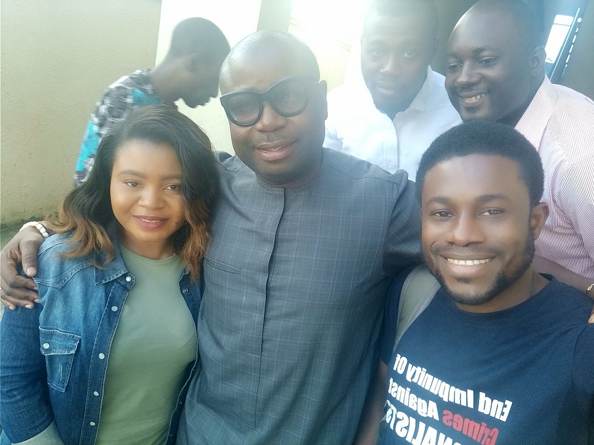 mbakaan_p's tweet photo. Always start conversations on subjects you have mastery in, take charge of your potentials and abilities @Clinic4Journos workshop sponsored by @fidelitybankplc . #RethinkingContent https://t.co/m9AJorwZPl