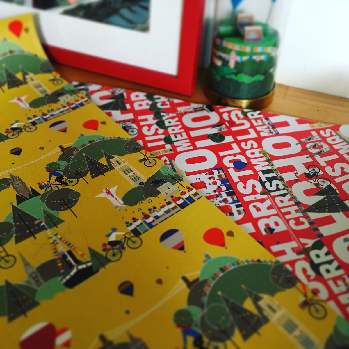 BemmiesBazaar's tweet photo. Something to make your gifts that little bit Gert Lush this year. Unpacking our Bristol Christmas wrapping paper and etting excited for upcoming markets ๐๐ ๐
#christmaspaper #bristmas #wrappingpaper #supportlocal #supportindependent #southville #southoftheriver #bemmie https://t.co/FDxe4PI28t