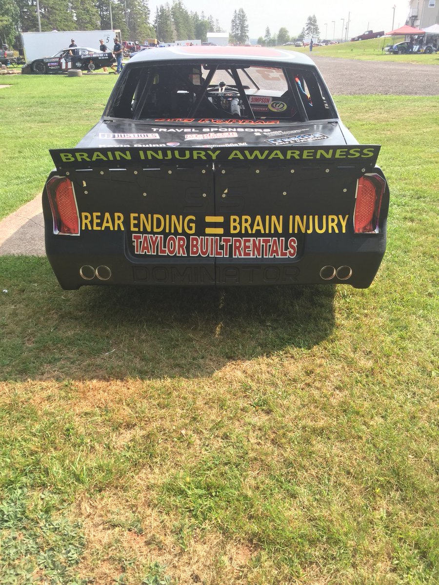 tomcnicholls's tweet photo. Itโs here race fans 75 lap street stock David Lambe Memorial today at 6pm @oysterbedspeedw #TBI #survivor #makinglaps #streetstock #Nascar #braininjuryawareness #63 https://t.co/y8Tjp5rCMA