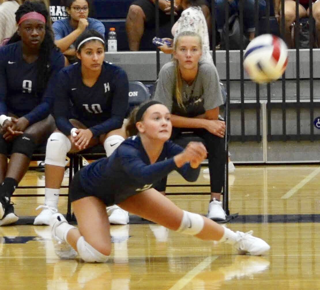 KMACandHeating's tweet image. Hendrickson Hawks vs. McNeil Jr. Varsity Volleyball #MoodyGirls
@HHSHawkVball @HHS_hawknation 
@PfISDAthletics 
#HawkYeah 
@kmacsports 
@HHSCO2021 
@varsity_news 
@CarrieSulak1 
@jensennmoody 
@Moody_1235 
@jazmine_mason04
@HHS_HypeCrew