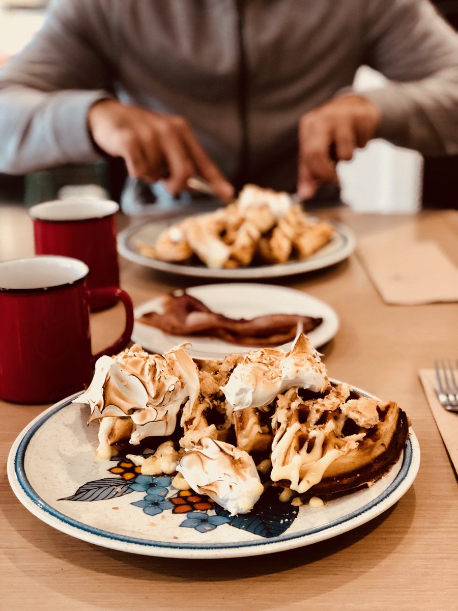 If this isn’t your breakfast, you’re doing Saturday wrong. #weekendwaffle #yycbrunch