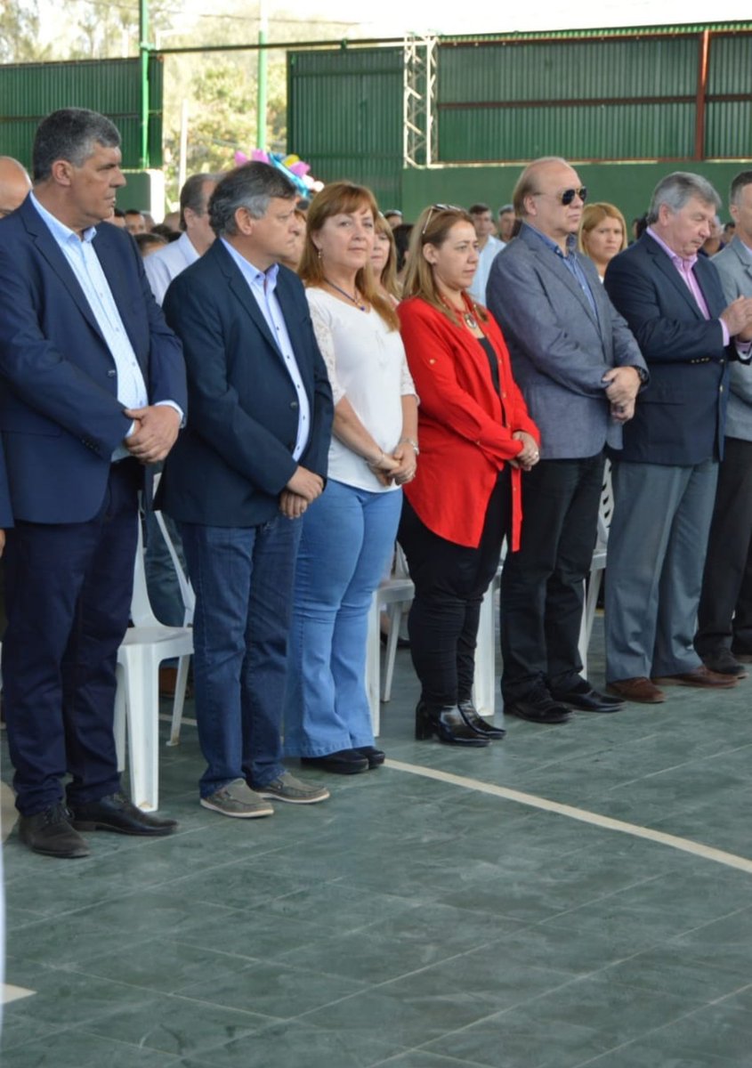 Esta mañana estuvimos en la #IslaDelCerrito festejando su 142 años...