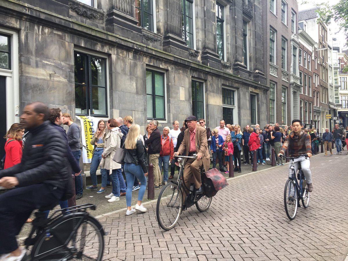 Wat een leuke &amp; succesvolle dag 1 van <a href="/omd_amsterdam/">Open Monumentendag</a>! Lange rij, maar dankzij de vele gidsen ging het best vlotjes. Wie komt morgen naar het Trippenhuis?