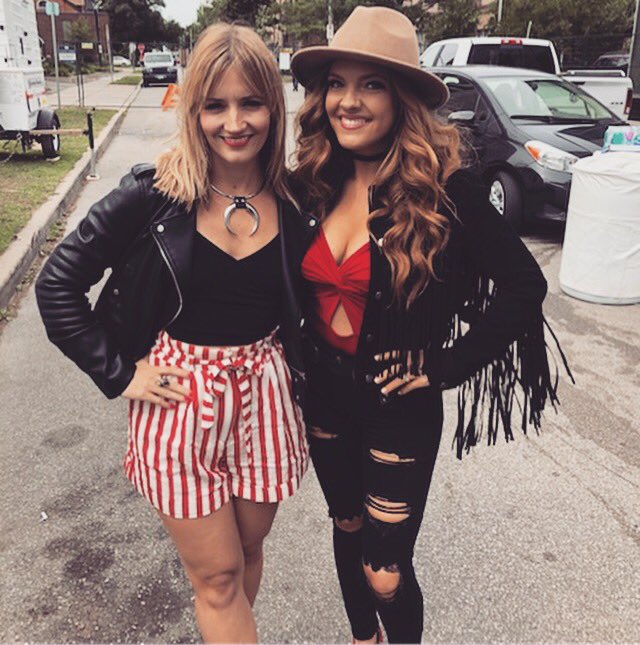 What’s up Hamilton?! Lovin the #CountryMusicWeek so far! Join us at the CCMA Fan Village now to get Lovelocked!