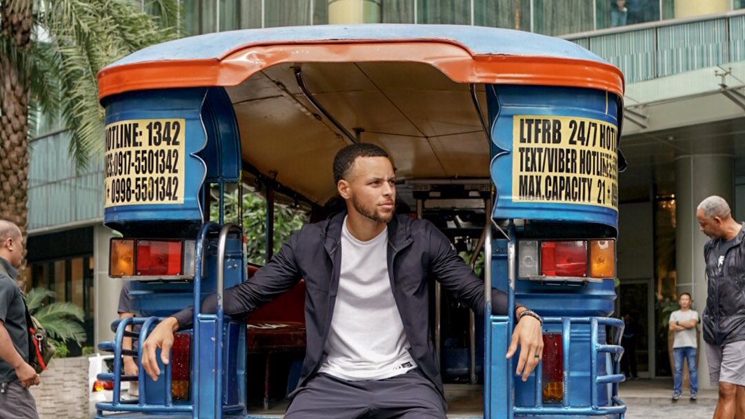 StephenCurry30's tweet photo. Salamat sa Manila! #SC30AsiaTour https://t.co/ueYwbvKcXC