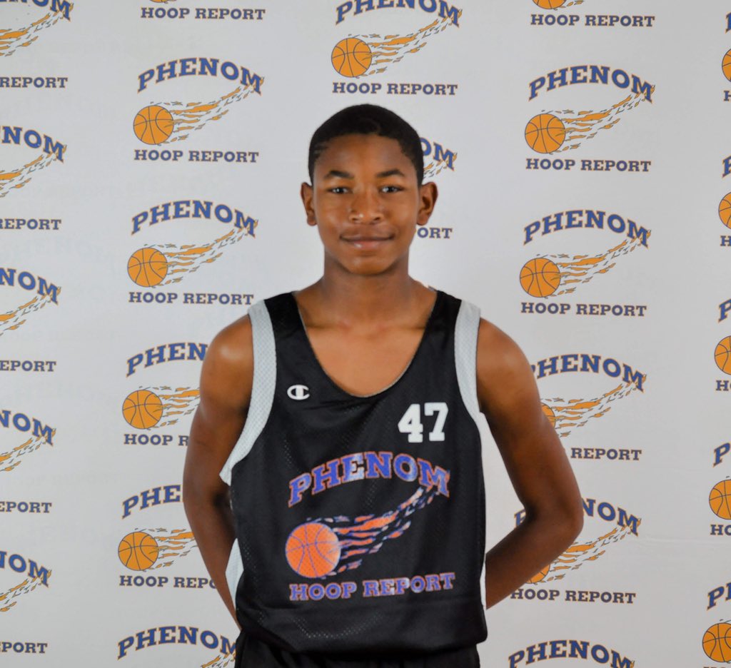Phenom_Hoops's tweet photo. #SCJrPhenom Lexington Sc!
@Coach_Rick57 @JamieShaw5  the young Future of 🏀🔥! https://t.co/WuIBUtSzyr