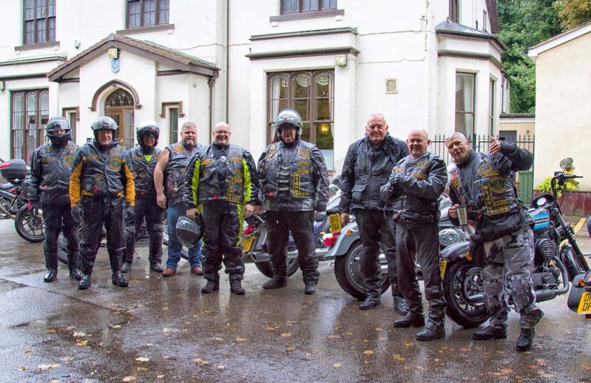 DerbysFreemason's tweet photo. RT CheshirePGL: Safe journey home brethren. Once more, congratulations for this fantastic achievement! #Windowsons #TLC #Freemasons https://t.co/TF3tcrMCUM
