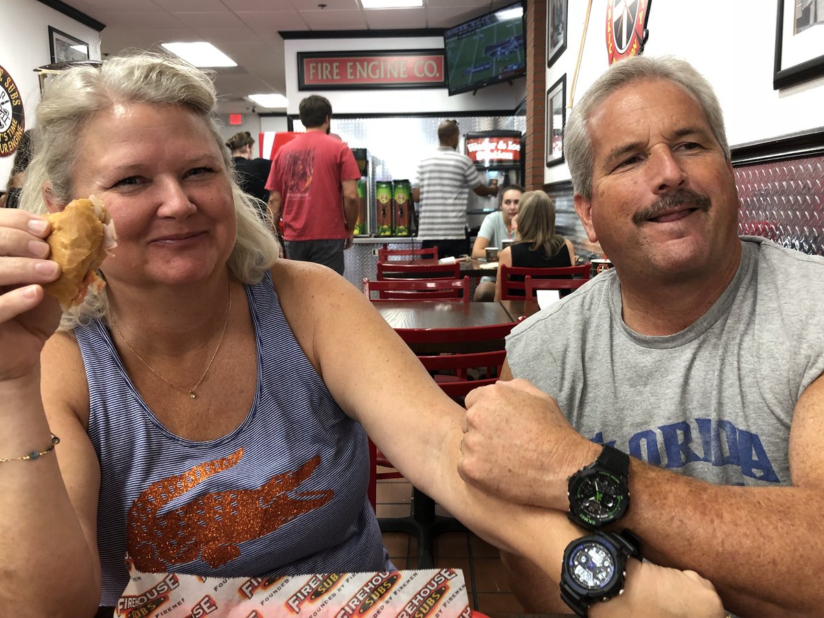 court_uf's tweet photo. Currently, #MatchingWatches #HangingOutWithTheHancocks https://t.co/jmv0nDqkvm