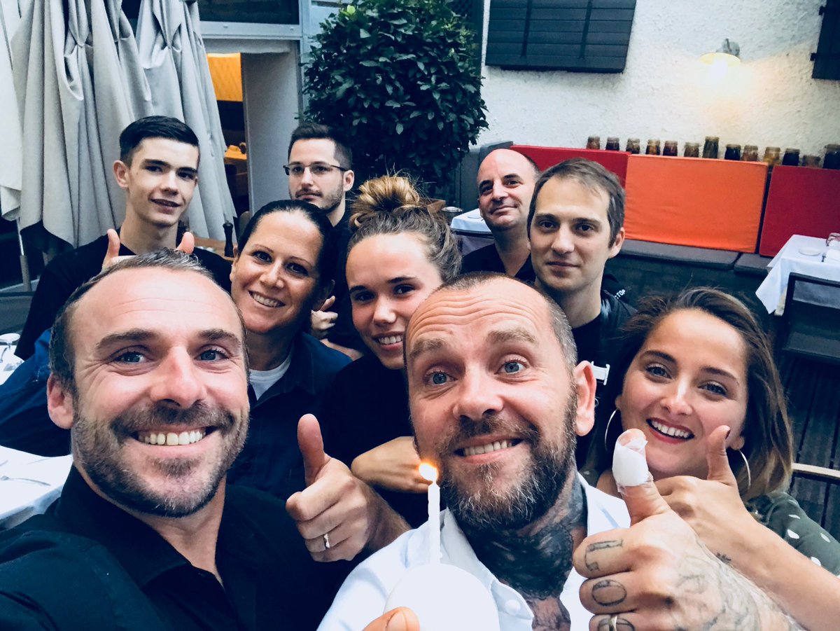 RadiuF's tweet photo. C est notre anniversaire 🎂 aujourd’hui 1 an que nous avons réalisé un de nos rêves !!! Merci à ceux qui ont cru en nous et tanpis pour les autres!!! https://t.co/DusPvJKypt