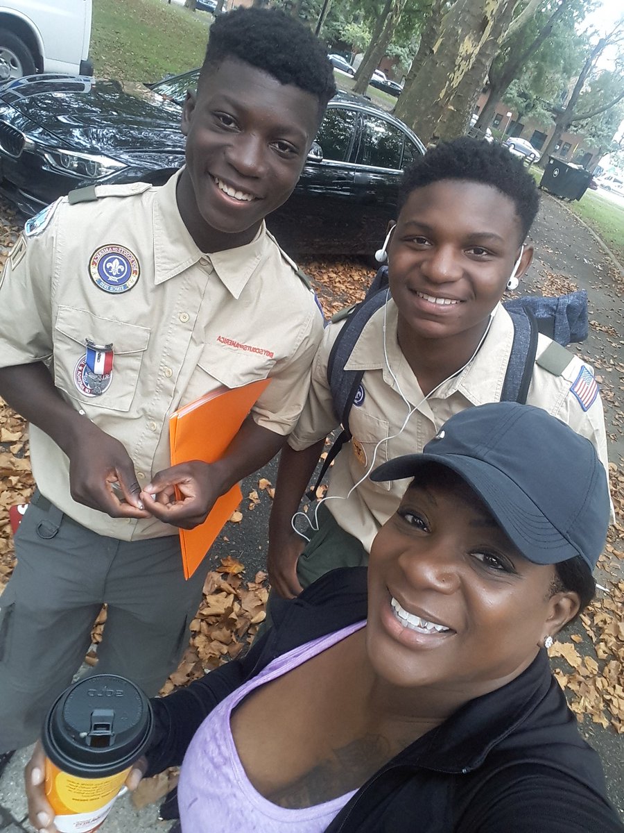NYPD113Pct's tweet photo. Thanks Chief.Williams & Insp.Larin for spending your Saturday morning with us all! #CommAffairs #Leadershipthatsupports #5kAlltheway #Peacewalk @NYCParks #BaisleyPond
@NYPDQueensSouth @NYPDCommAffairs https://t.co/cEAGqOVHtG
