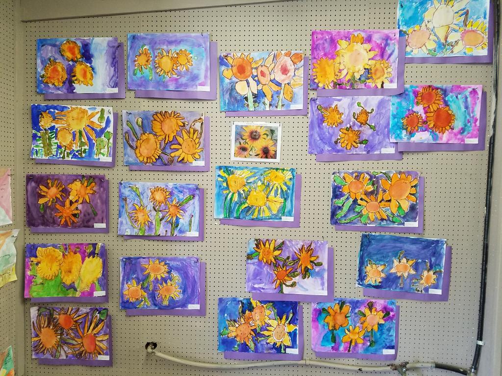 MandyLHowerter's tweet photo. 2nd grade art at the Rochester Fair! @RochNHSchool @maplemagnet https://t.co/nfrhXcXhed