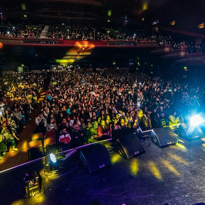 tulsi_live's tweet photo. Such an amazing Crowd it was @O2ApolloManc 
#tulsikumar @TulsikumarTK https://t.co/F3HiKIXPpR