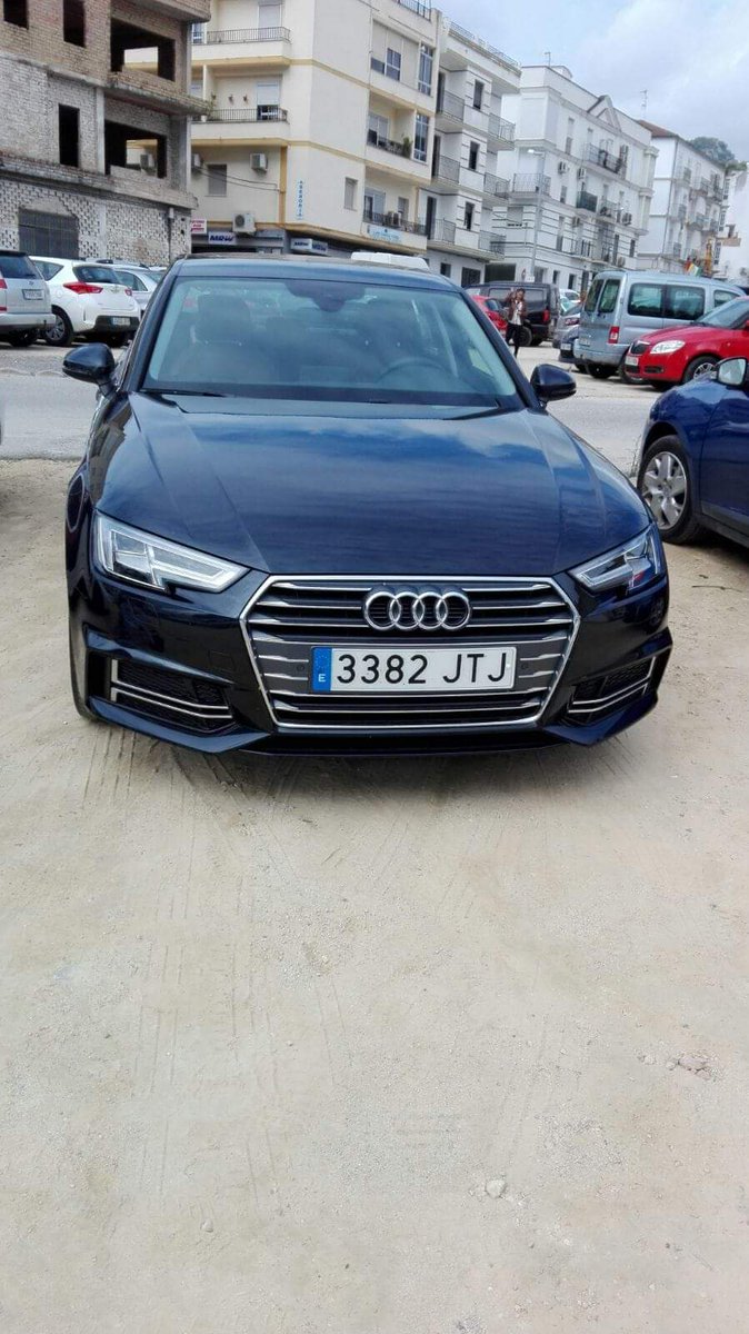 MoisesFajardoO1's tweet photo. Coche robado en ALGAR(CADIZ)si lo veis llamar  062 091 maxima difusión gracias. https://t.co/qVw4G2nxAM