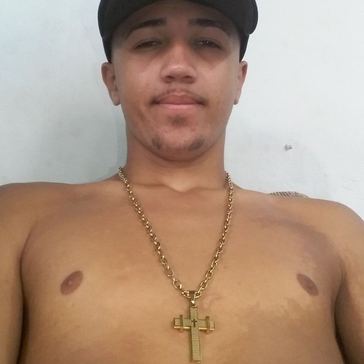 CriaRn's tweet photo. Eu não sei o dia e nem sei a hora. so sei que algum dia eu irei embora https://t.co/WTX18y8O3m