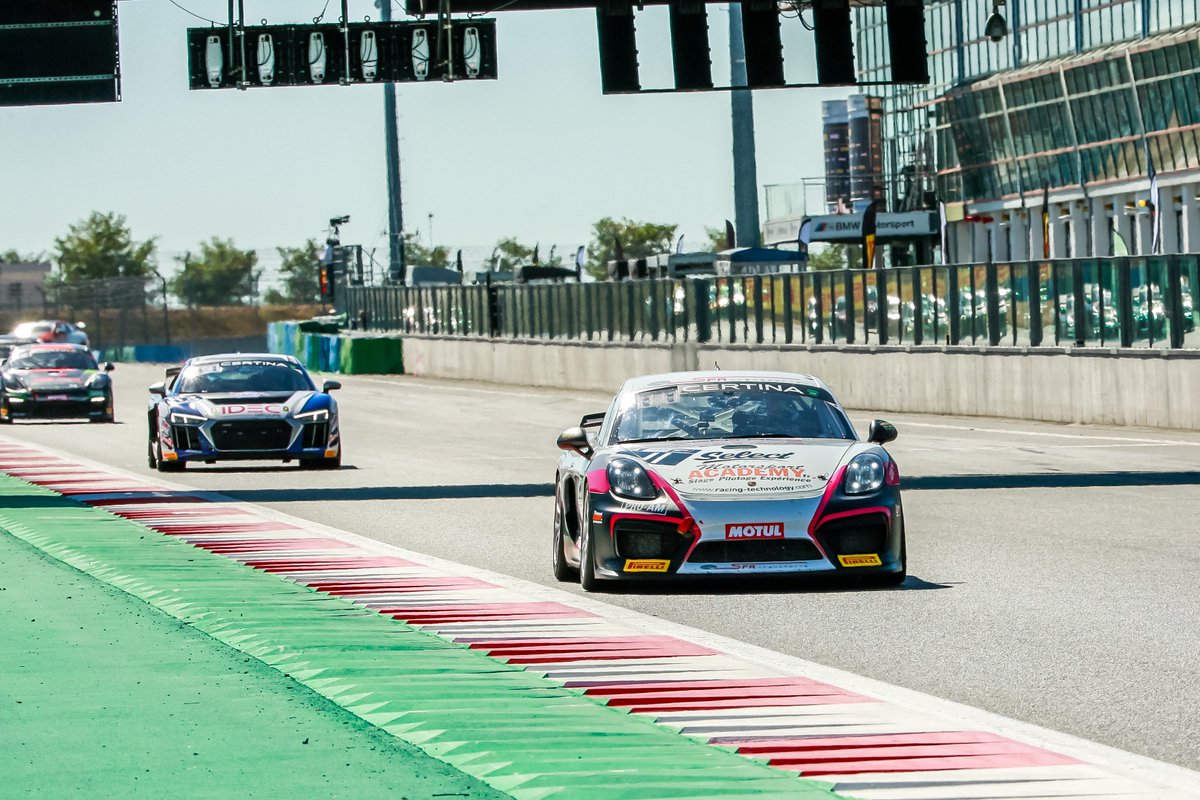 TeamRacingTech's tweet photo. Retour en photo sur la journée de samedi en @ffsa_gt GT - GT4 France au @MagnyCoursTrack .
#teamracingtechnology
📸 Patrick Hecq Photography https://t.co/zJGQc9MkXm