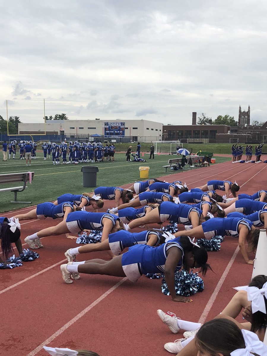 J_FlynnHHS's tweet photo. Way to go RAMS!! πππ @hightstowncheer @HHSRamsAthletic @HHS_vinson @EWRSDK12 #WinNumberOne #RamStrong #ProudToBeARam https://t.co/A26n01sLM9
