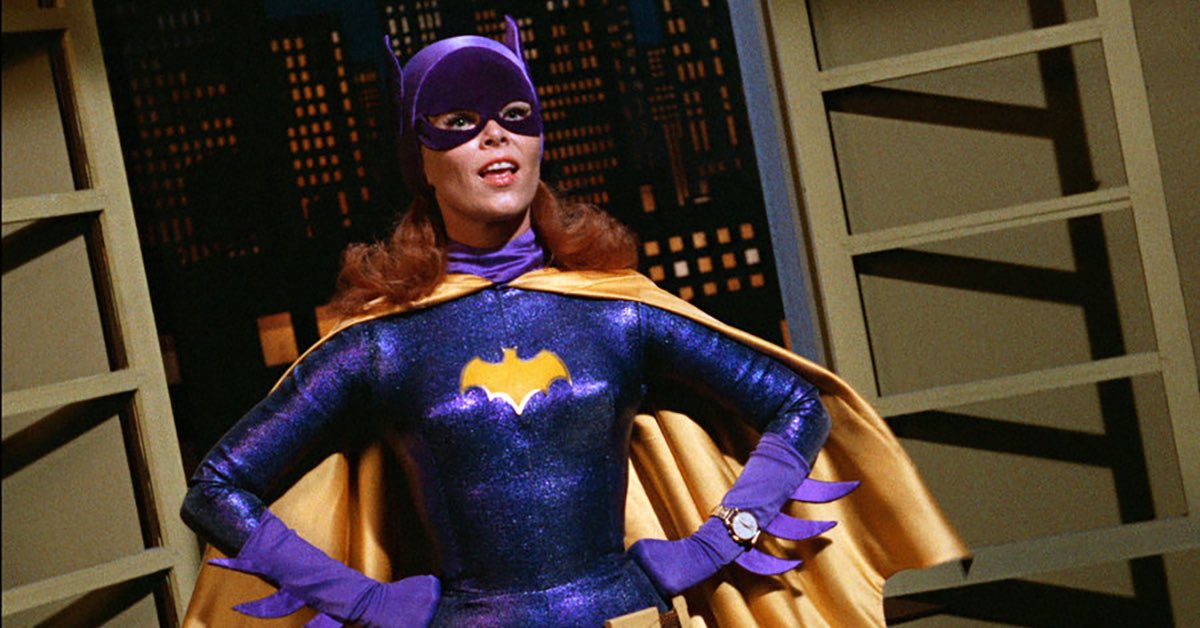 So #Norwich, it’s been an absolute pleasure. 10 weeks have flown by so quickly! Thanks to my sponsors <a href="/ClaphamandC/">Clapham & Collinge Solicitors</a> for hosting me outside their office, &amp; a BIG thanks to everyone who visited me throughout the @GoGoHares2018 project. Right <a href="/GoGo_Robyn/">Robyn</a> - to the batmobile!  👋🦇