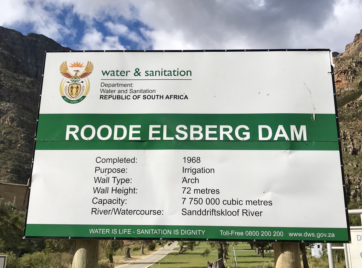 dwkamfer3's tweet photo. Roode Elsberg Dam the main water source of the Hex River Valley is at 100%. Last year this time the dam was at 35%. We are grateful for normal water supply. 🙏🏻 Ps. 23 https://t.co/574FczKZQc