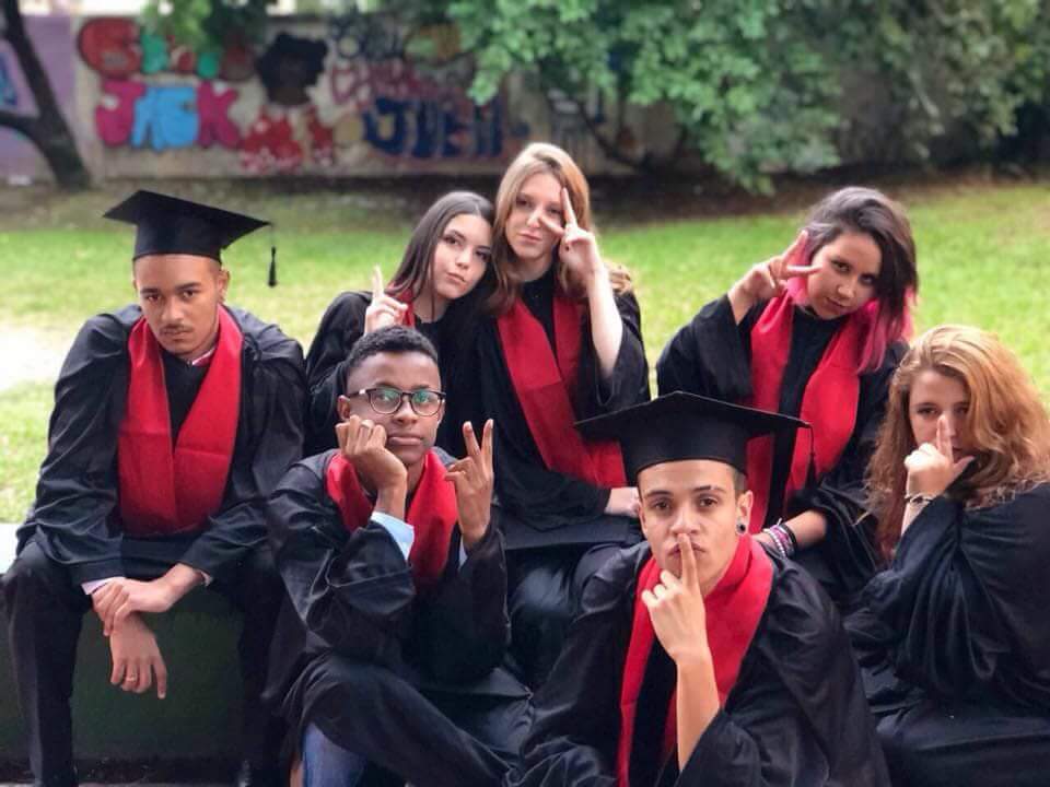 cicloalphas's tweet photo. mais de cinco anos de união, anos esses regados a mta discussão, barrilzinho, agressões físicas e verbais, mas só fortaleceu a família e nos fizeram grandiosos e memoráveis

8 de Setembro, dia oficial do Ciclo Alpha https://t.co/nxlF83P8JH