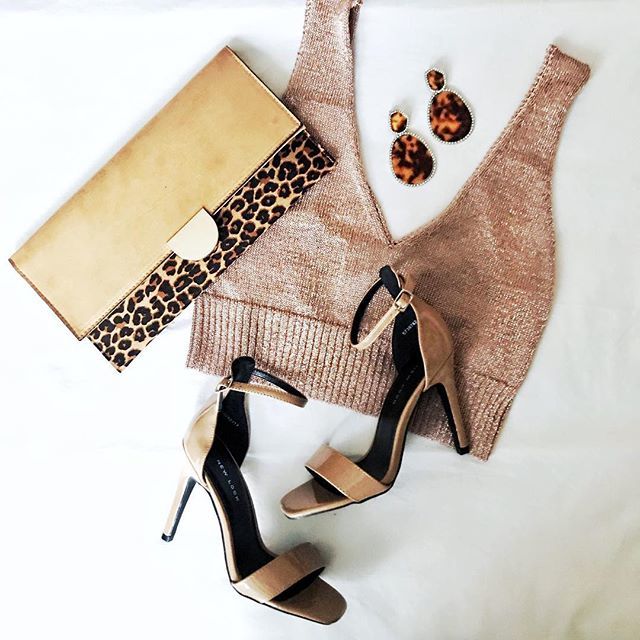 MaddieMagpie's tweet photo. Saturday night come at me 💗🥂
.
.
.
.
.
.
.
.
.
.
.
.
#saturdaynight #saturdaystyle #saturdaystyling #saturdaynightstyle #outout #nightout #girlsnight #weout #neutral #neutrals #fashiongram #stylegram #styling #styleinspo #fashiondiaries #stylediaries… https://t.co/MdlhtmpMKp https://t.co/kRY0fe7E1A