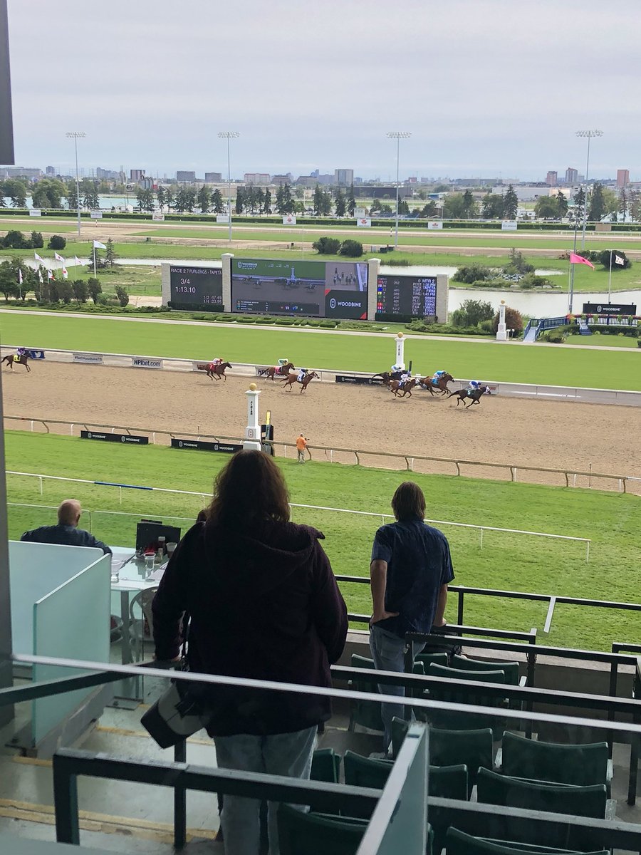 PeelMutual's tweet image. .@PeelMutual enjoying a day at the races with our Broker Partners, Directors and staff @WoodbineTB