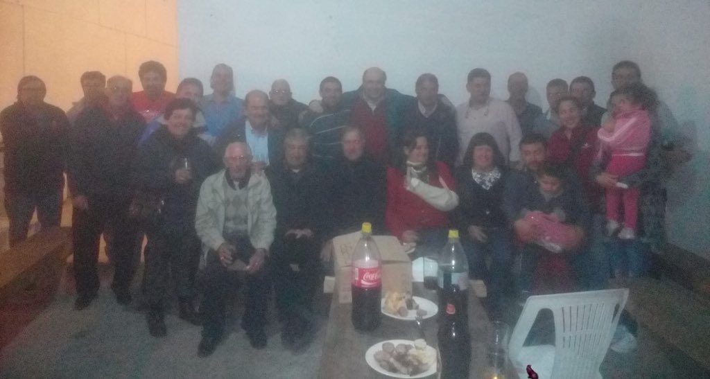 jgamorin's tweet photo. Anoche, junto a @OribeAndres, visitando a los amigos de #Libertad, San José. Gracias a la familia #Romazo por organizarlo
La gente siente que las cosas están complicadas y quiere que le expliquemos lo que vamos hacer ahora para ayudar al #Uruguay a seguir creciendo. Es ahora https://t.co/dFvd6OFMZQ