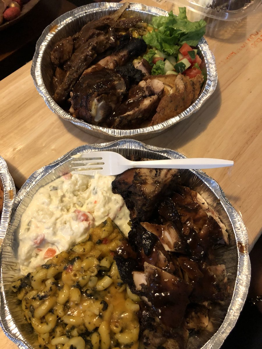 ANT_NYC1's tweet photo. Trini Tings 😏

#EatGoodStayFresh https://t.co/AxNAc0PyWL
