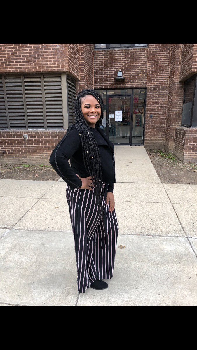 bowiestate2021's tweet photo. #imattercampaign #bowiestate #2021nationwide #BSU21 
💛🐶🖤
My name is Onaya Meredith and I am serving as your Responding Secretary for the 2018-2019 academic school year. https://t.co/fN4qvdZcP7