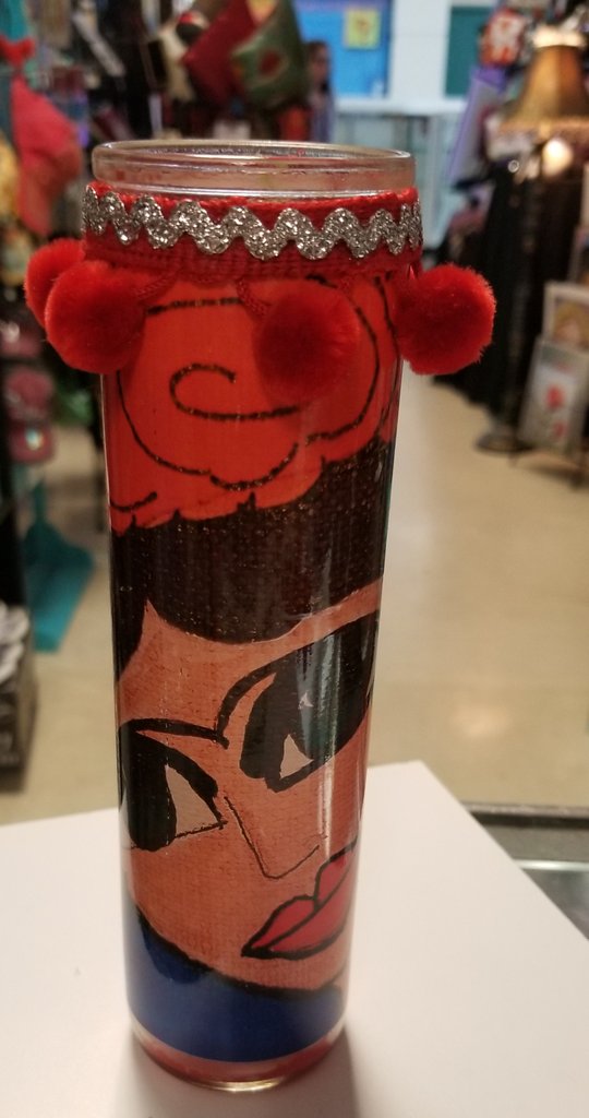 Homemade candle a perfect Christmas gift for everyone on your list. Available at Que Retro Arts located inside Wonderland of the Americas