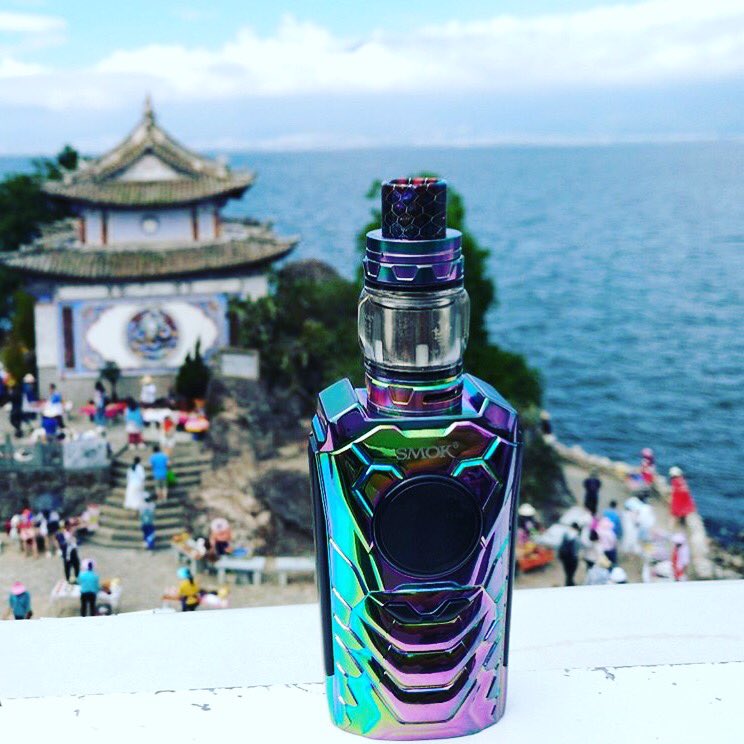 CelebrityCBD's tweet image. Mod + Ai = I-Priv🗣📱🌬💨
Voice control, huge clouds 
#Smok #Ipriv #vape #vapenation #vapor #vaping #vapecommunity #ecig #travel #traveler #vacation #vapeon #handcheck #beach #muscles #power #voicecontrol #views #kamikaze #cloudchaser #clouds #cloudchasing #celebritysmokeandvape