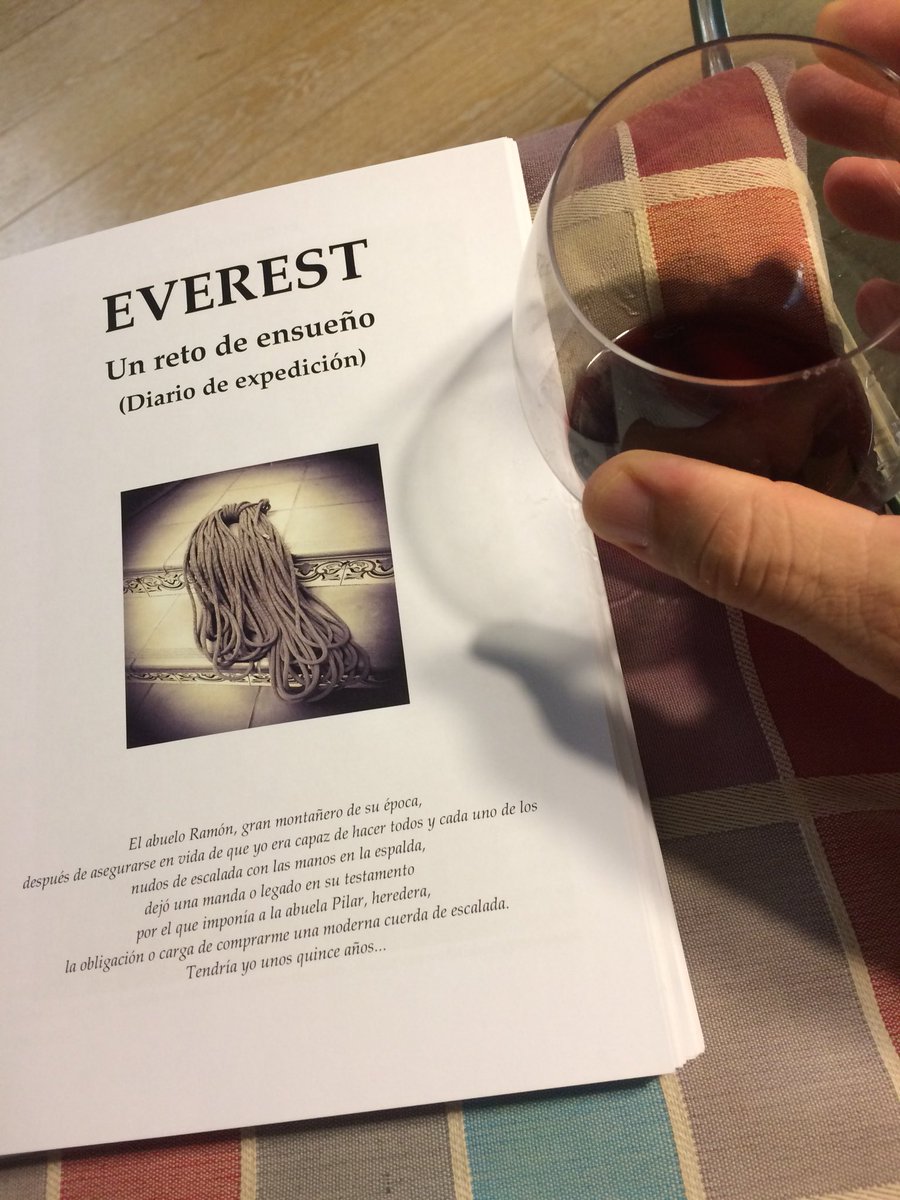 EVEREST, UN RETO DE ENSUEÑO ¡Esta semana entra en la imprenta!🤙🏻😃 Fragmentos: “...Tendría yo unos quince años...” Beneficios 100% investigación oncológica @aeccvalencia 
#everestunretodeensueño
#everest
#encordadosporlavida