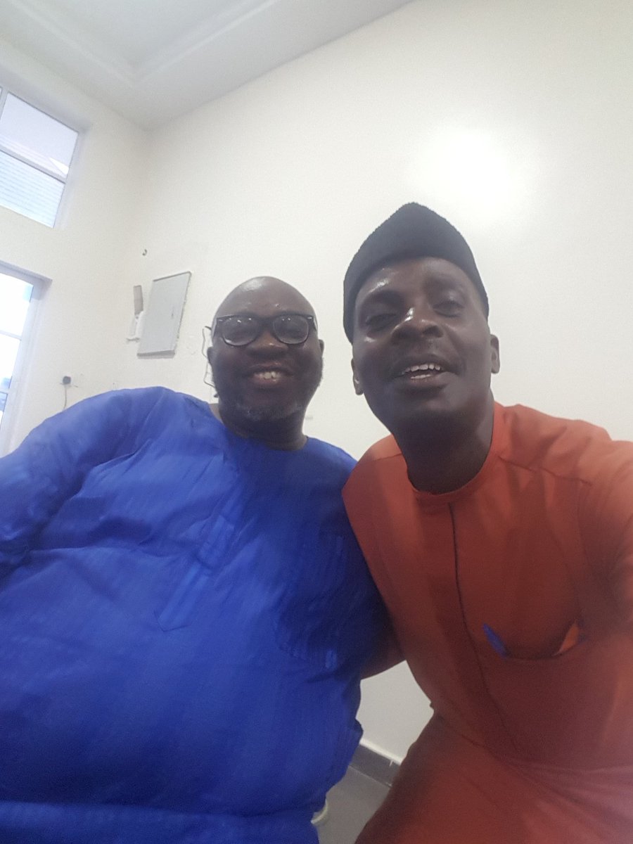 POPINASO's tweet photo. God bless the people wey change my professional life today for #RethinkingContent workshop wey @Clinic4Journos organise with support from @fidelitybankplc . Their name and wetin I learn dey follow for down. Thanks T O. @araisokun https://t.co/XEWBjbUesm