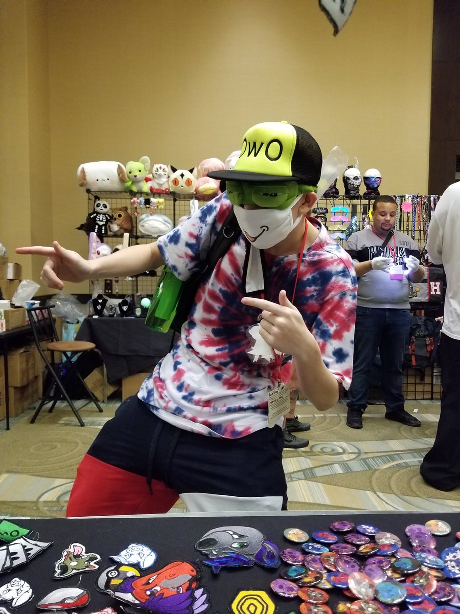 WoofcatInk's tweet photo. Come join our one memey boy at @FursonaCon this weekend! @TriStorm_ https://t.co/FynOly0K00