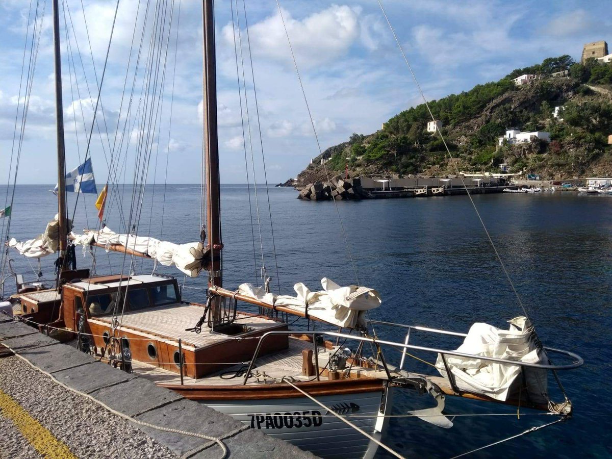 AMP Isola di Ustica tweet media
