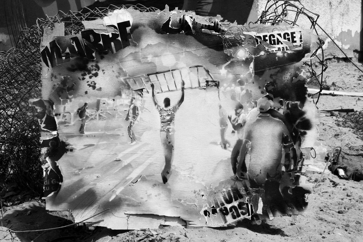 justoneth3's tweet photo. Just One
Stencil &amp; Collage on Wood
Dakar riots (80 x 60cm)
10 September 2014
#TH3 https://t.co/llfnTu6A1T