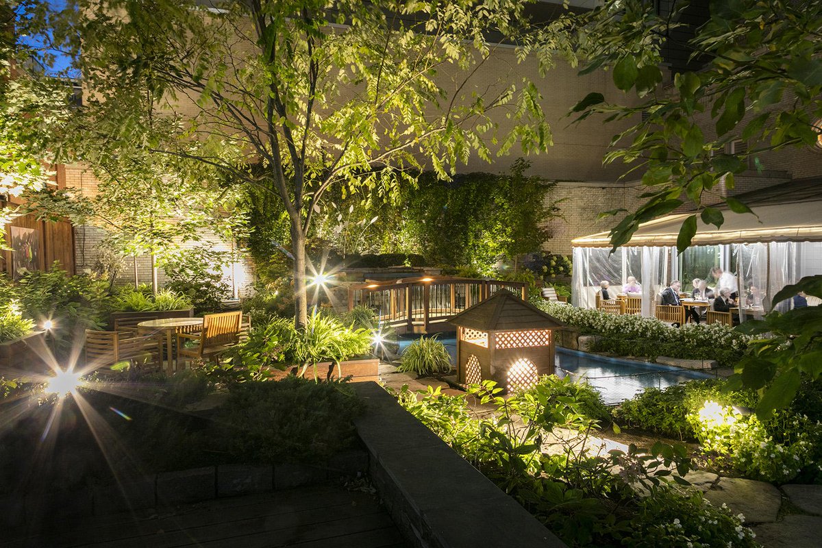 Virtuoso's tweet photo. Your third night is half off at Ritz-Carlton Montréal – right on the Golden Square Mile, close to museums and upscale shopping. Dip into the rooftop pool and indulge in local &amp; artisanal meals at Maison Boulud. Available until 10/16/18.  https://t.co/CqIqgyfPjJ https://t.co/Mu4SwuoUwd