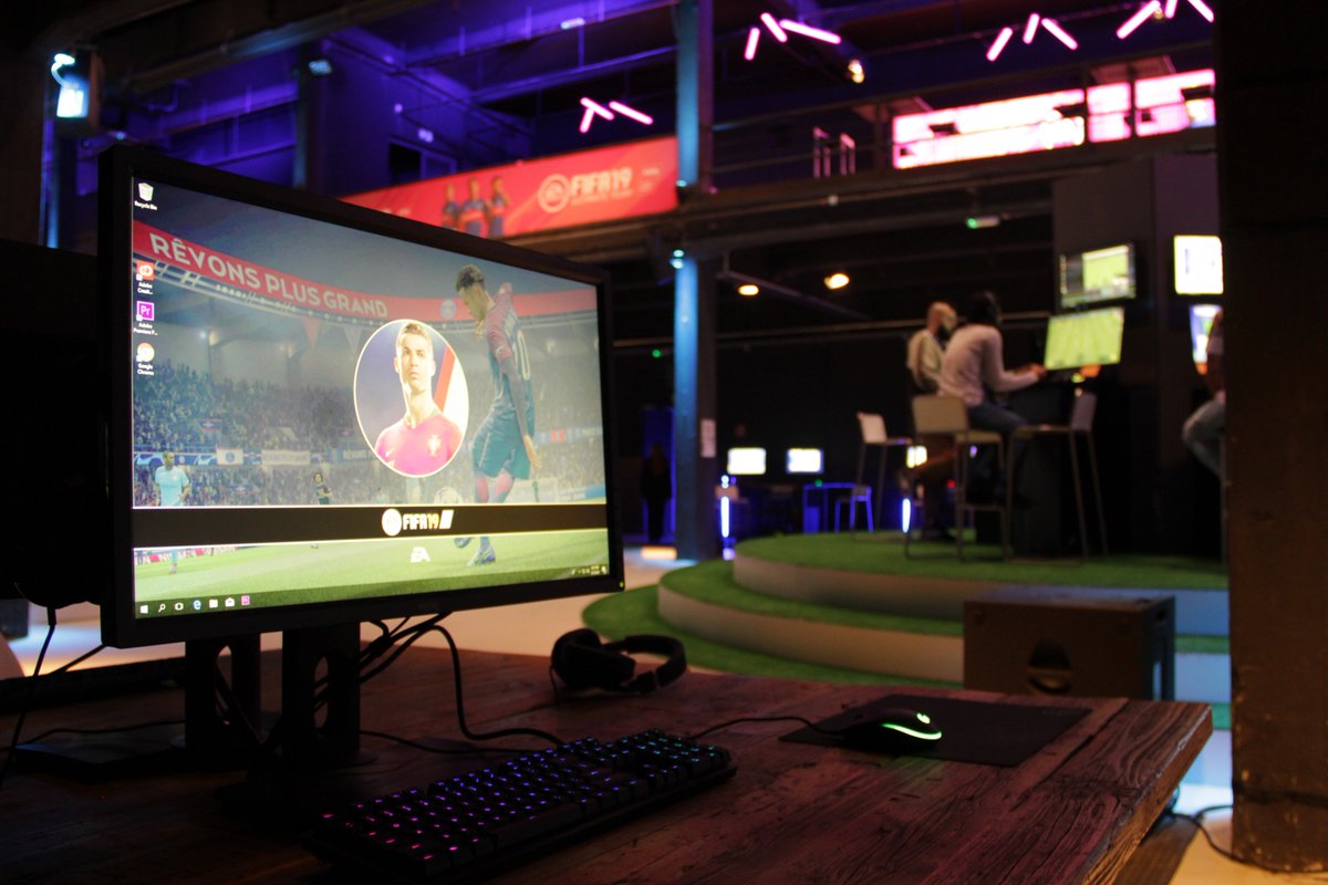 ZOWIEConsole's tweet photo. Some impressions from the official global #FIFA19 Global Capture Event. Our ZOWIE RL monitors are choosen by most of the global FIFA events and tournaments. https://t.co/XRnhyejU6Q