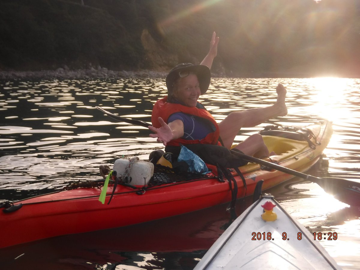 JGLKS - Jersey Gentleman & Ladies Kayaking Society (@nullusanxietes) on Twitter photo 