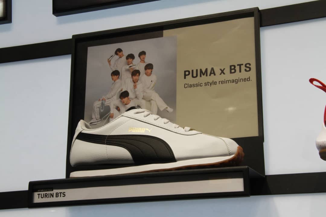 3Jdancer's tweet photo. BTS PUMA ⚡
At KLCC Malaysia Today! Release  Today! Promote Today 💜#PumaBts @BTSMalaysia https://t.co/bhQoU4G0pj