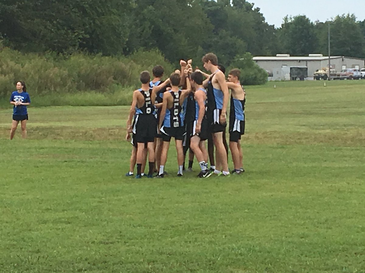 madding_jamie's tweet photo. Another great day for the Pilots @ the Calloway Invn’l. Marlena, Emma &amp; Callie all medaled for GV. Ike &amp; Cam medaled in BV. Schaefer took 2nd &amp; Chloe medaled in elem. BV team took home the 3rd place plaque out of 10 teams. So proud of these kids! #notsatisfied #getbetter⚓️ https://t.co/RCwlPufFuZ