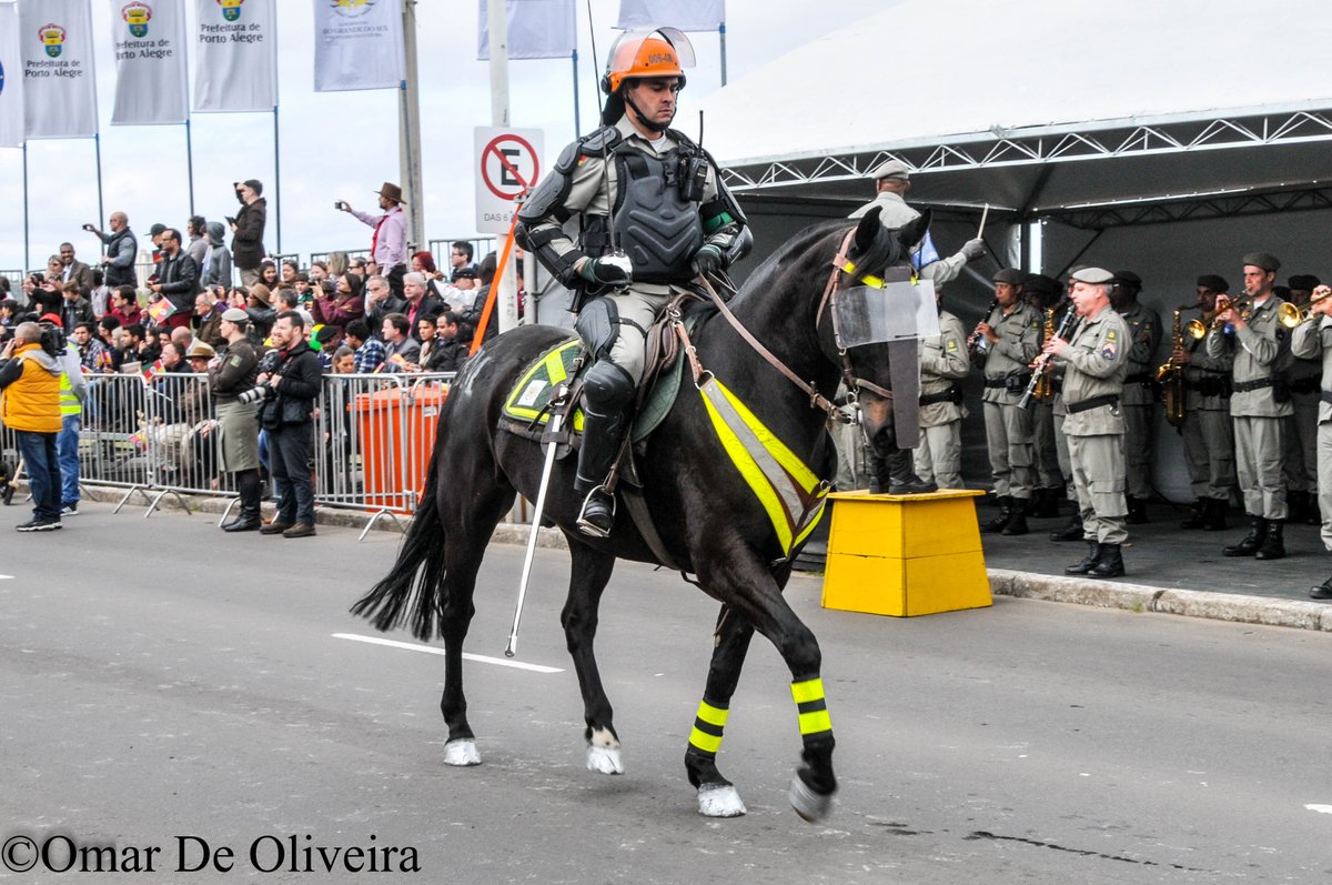 odeoliveira12's tweet photo. #car #Nikon #nikonphotography #EB #7setembro #militar #DesfileMilitar #desfile7setembro #bridado #Tank #osorio #armas #cavalaria #cargacavalaria #brigada #choque #tropachoque https://t.co/0sVUf9qGI8