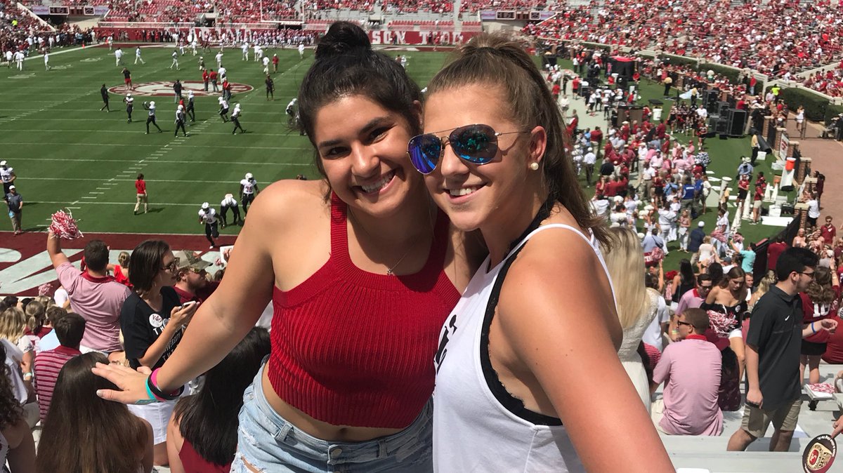 BamaGymnastics's tweet photo. A beautiful Bryant-Denny Saturday here in TTown watching @AlabamaFTBL!!!
#LegacyOfChampions #ARSTvsBAMA #RollTide https://t.co/QloU8lNXqH