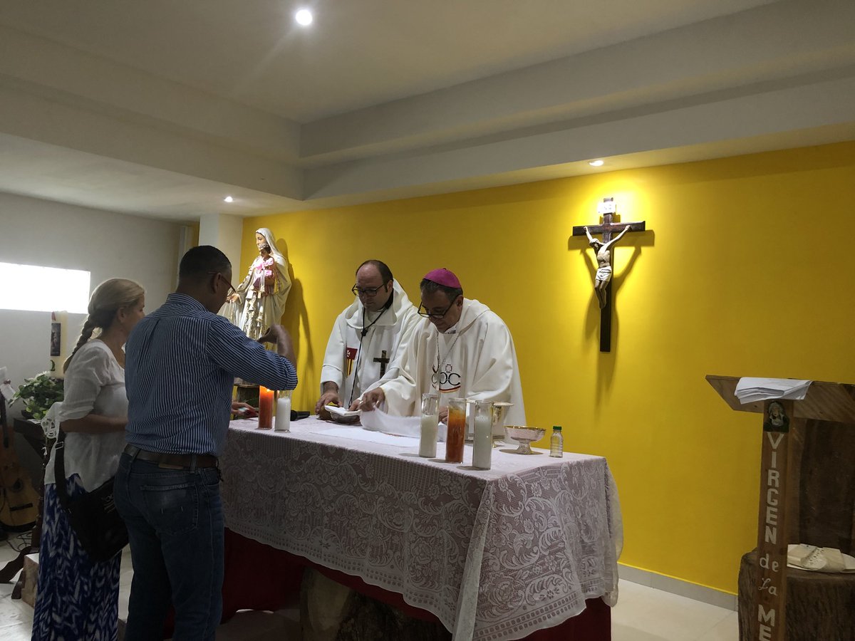 rubiocarlosE's tweet photo. Es esperanzador ver cómo los privados de libertad, en apoyo con la iglesia católica, han hecho un trabajo conjunto para que tengan en La Joyita su primera capilla. Está comprobado que para resocializar es necesario fortalecer el espíritu. Con esta capilla, damos un paso adelante https://t.co/L6RYp9zrin