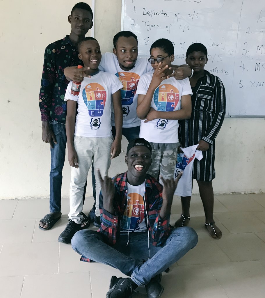 biodunch's tweet photo. From the assessment we gave them, we planned to select 3 winners cause we had prize for just 3 but their exceptional performance made us increase to 4!
Meet the Winners - Ebenezer, Murewa, Ego & Boboye
PS: Ebenezer doesn't have a laptop, yet he came first! 🔥
#KnowITBootCamp https://t.co/RvlSaK9BTY