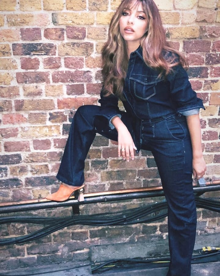 JThirlwallPol's tweet photo. ๐ก โข Buty ktรณre Jade miaลa na sobie podczas eventu #SimpleXLittleMix sฤ
projektu @Topshop i sฤ
to Mules ร Talons Sculptรฉs
๐ฐ โข Cena to 98โฌ na polskie 422 zลote https://t.co/f1OitocQWh